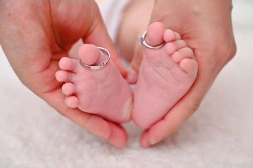 东至孕妇六个月肚子多大